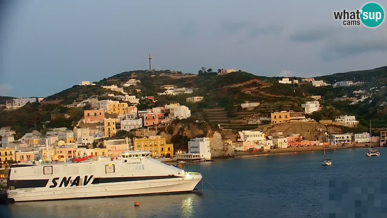 Otok Ponza kamera Pogled na pristanišče