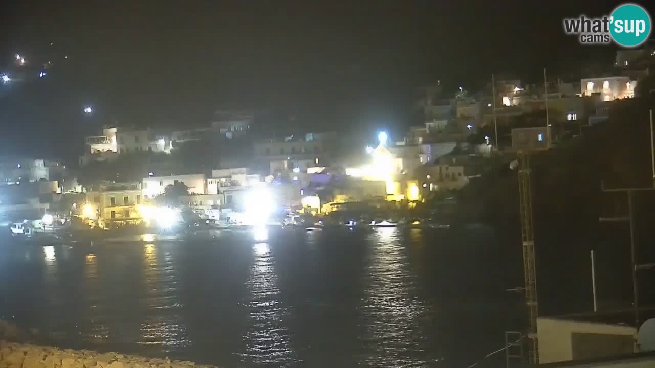 Isola di Ponza – Il Porto – vista dal Palazzo Comunale