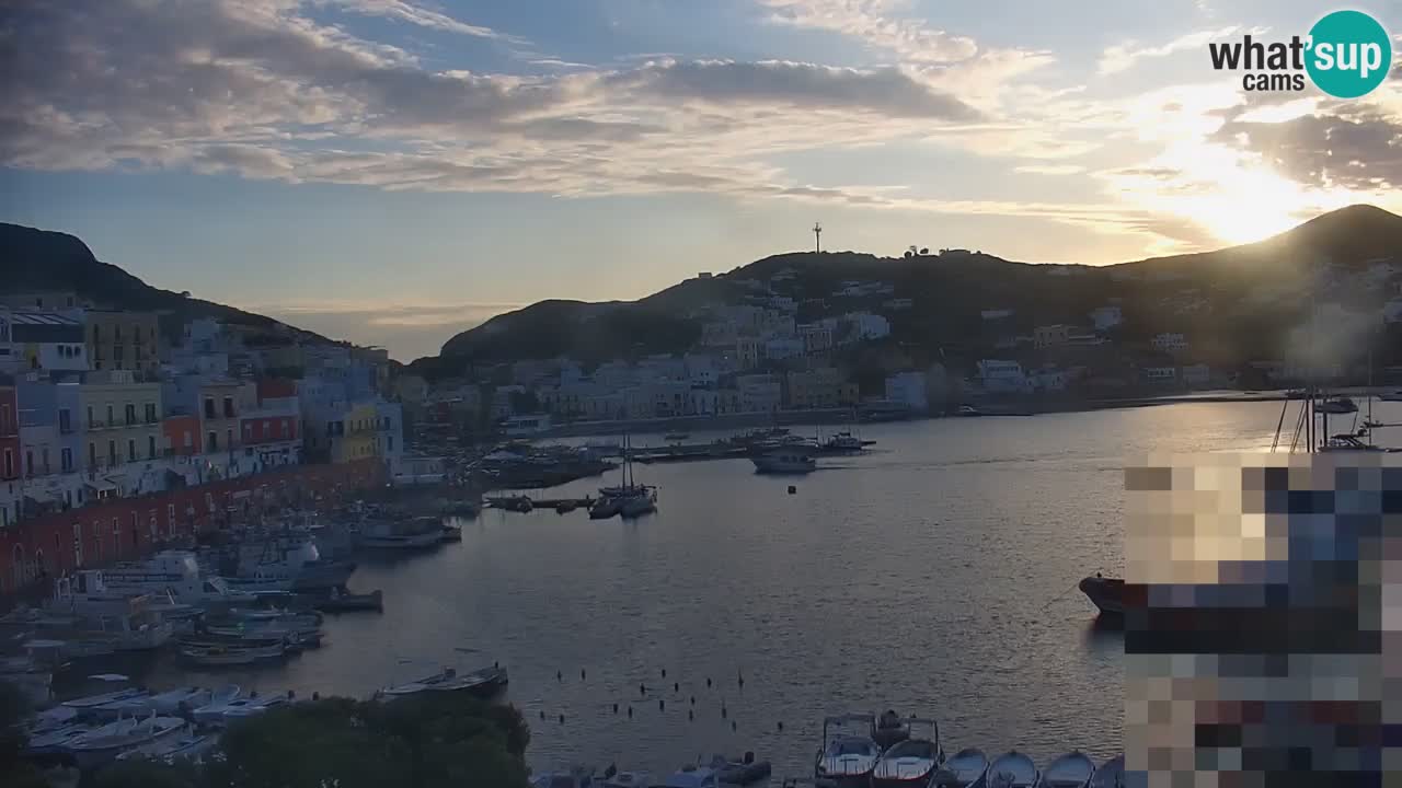 Island of Ponza – the port webcam live