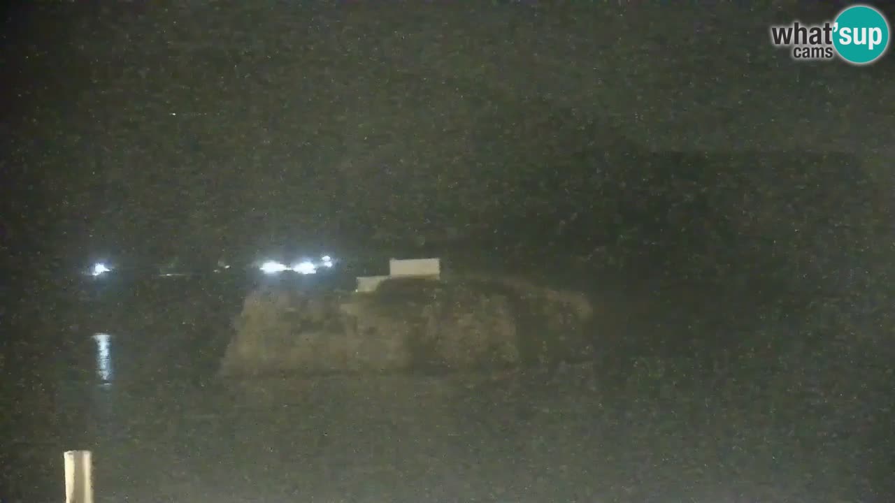 Otok Ponza spletna kamera Pogled na pristanišče