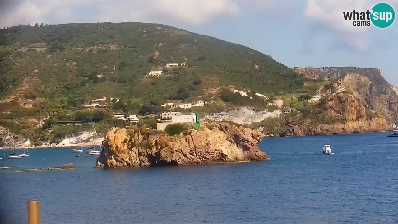 Isola di Ponza – Il Porto – vista dal Palazzo Comunale