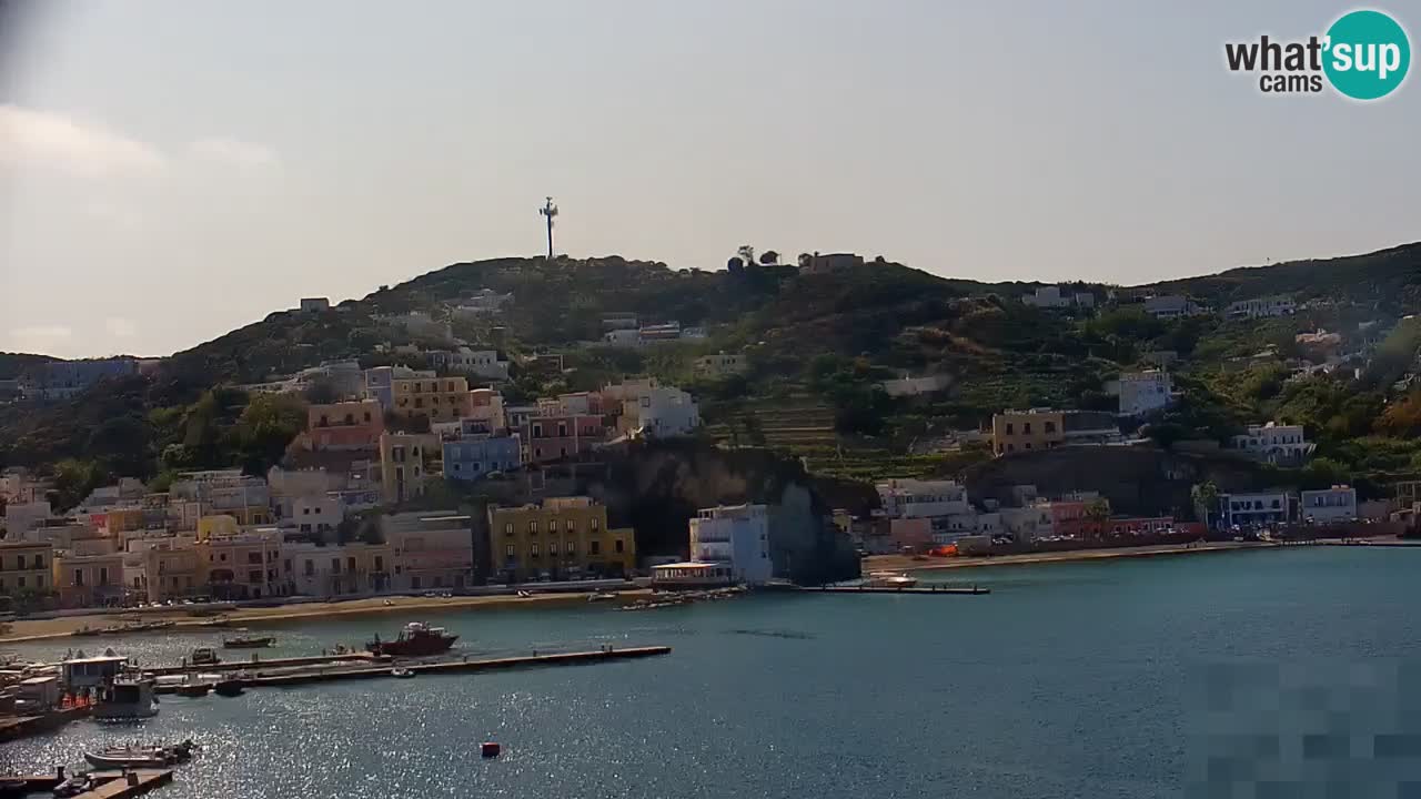 Isola di Ponza – Il Porto – vista dal Palazzo Comunale
