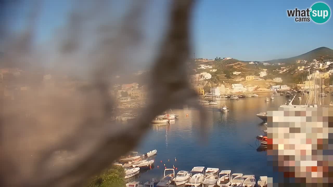 Island of Ponza livecam – the port webcam live