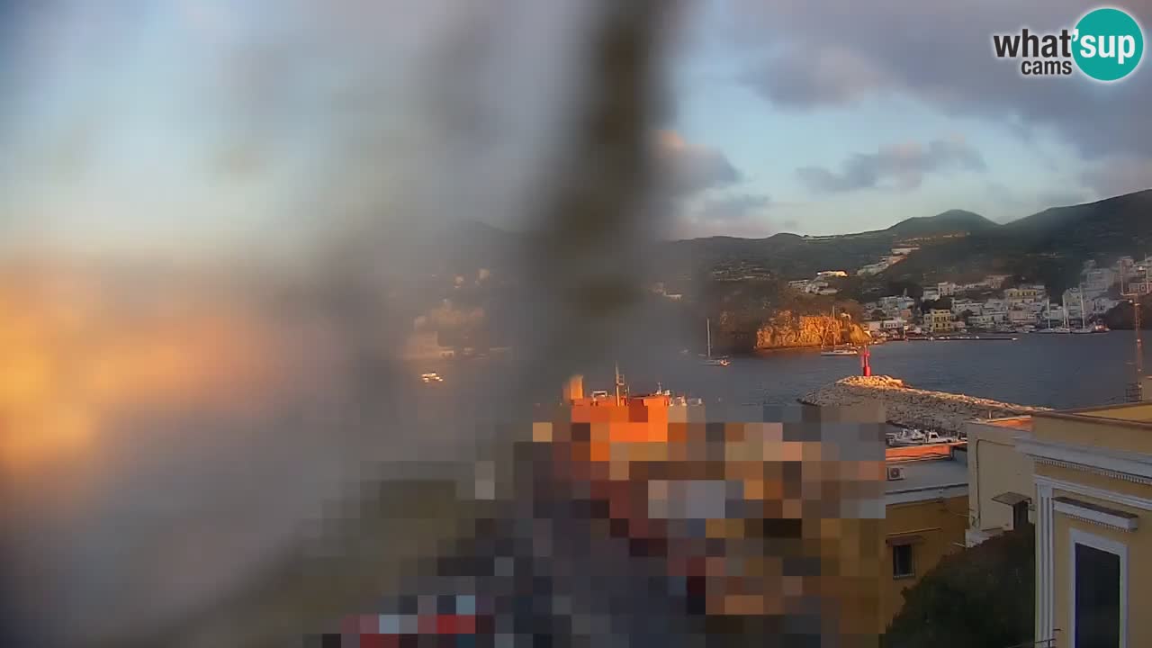 Insel Ponza webcam – Port