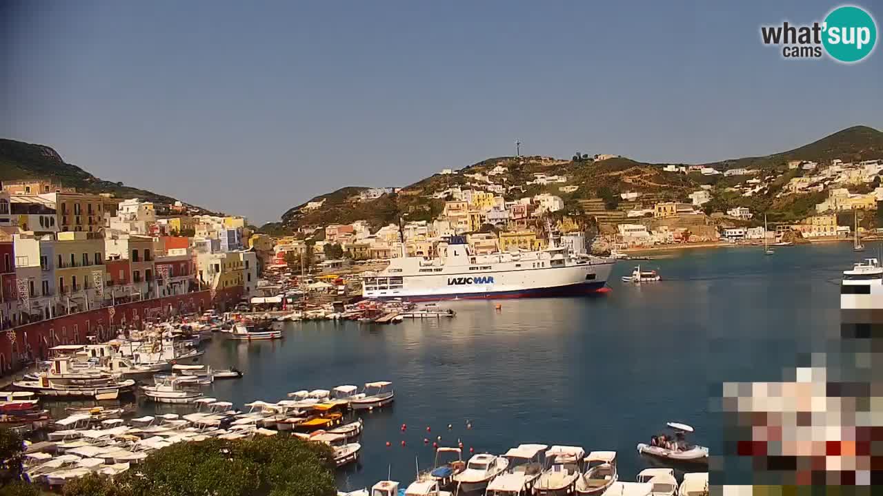 Island of Ponza livecam – the port webcam live