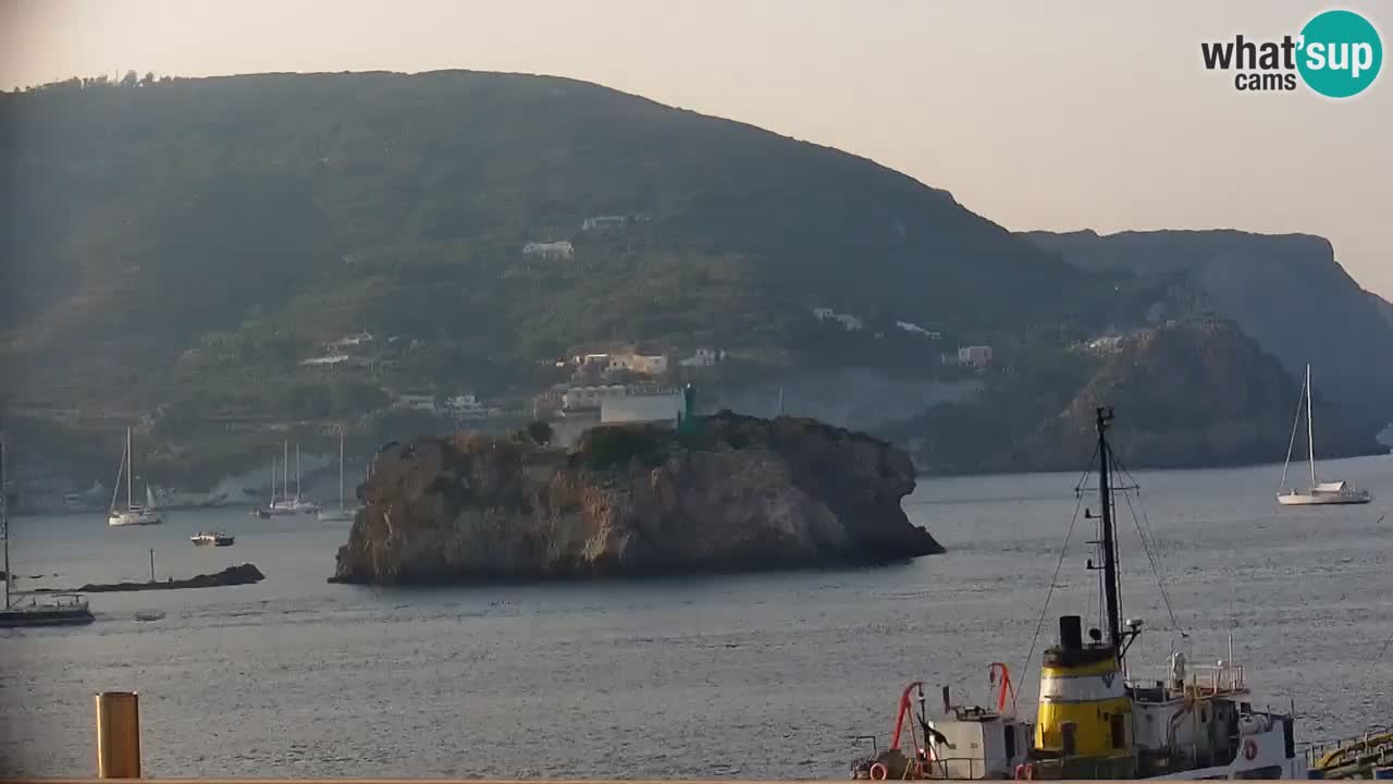 Island of Ponza livecam – the port webcam live