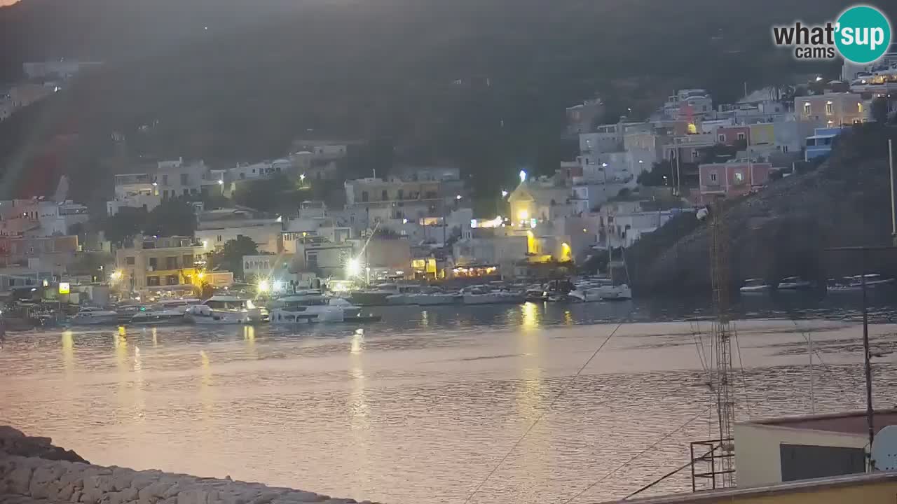 Island of Ponza livecam – the port webcam live