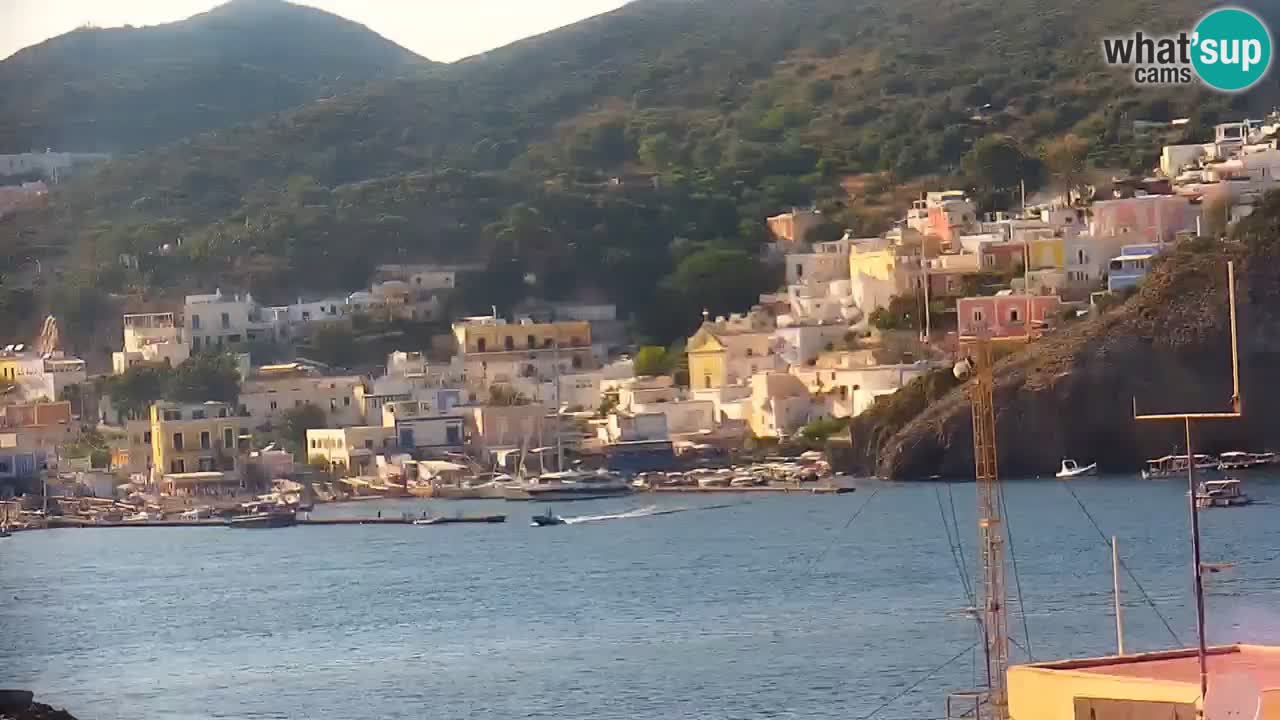 Island of Ponza livecam – the port webcam live