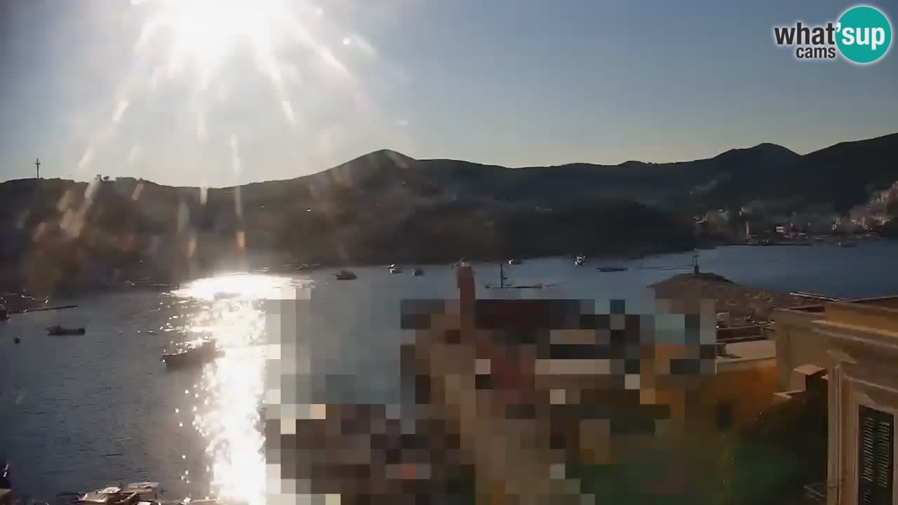 Island of Ponza livecam – the port webcam live