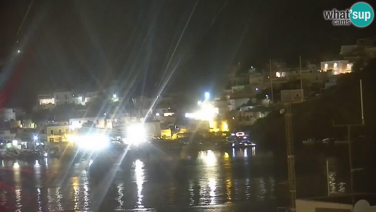 Otok Ponza web kamera Luka