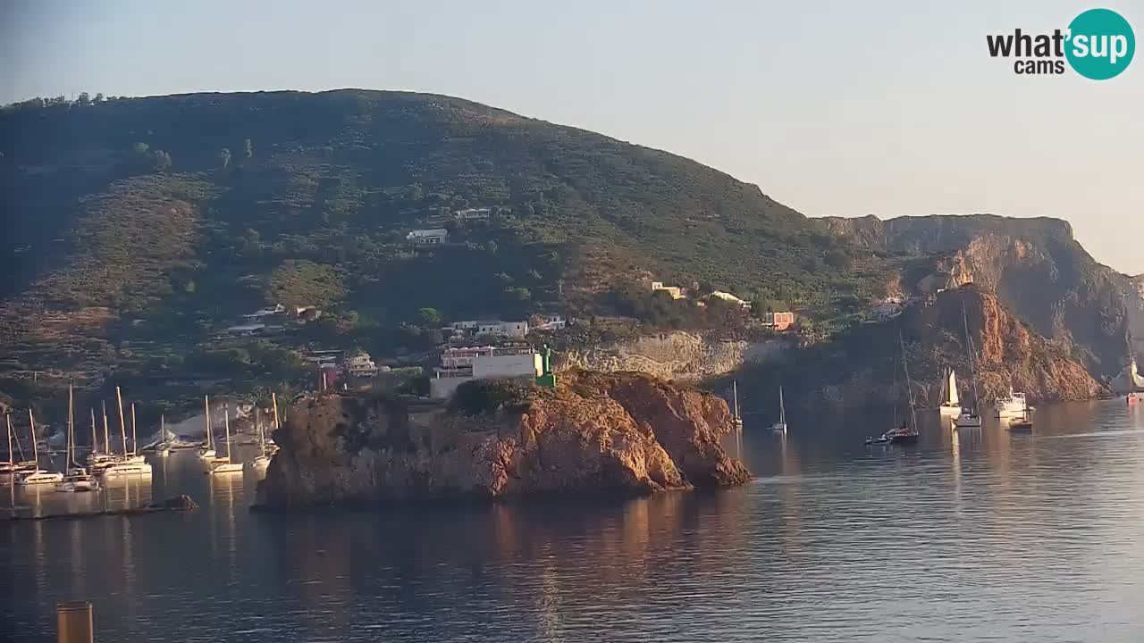 Island of Ponza livecam – the port webcam live