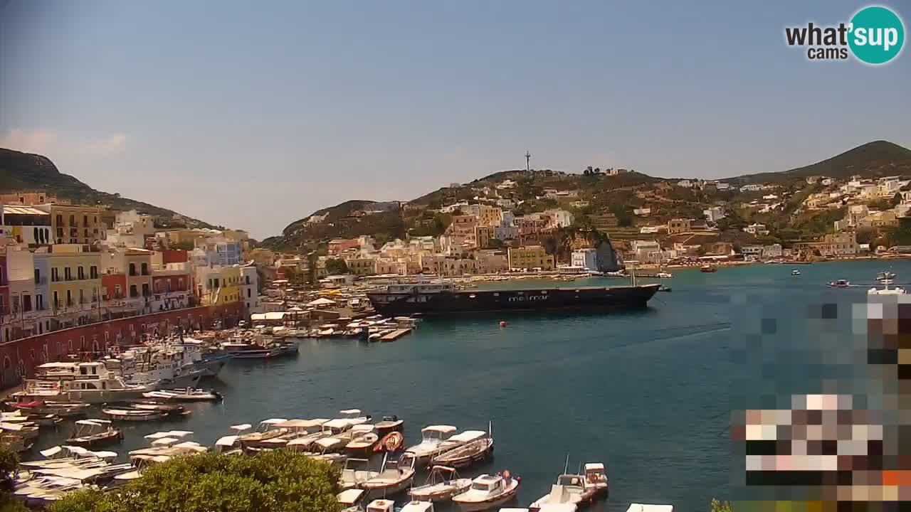 Island of Ponza livecam – the port webcam live
