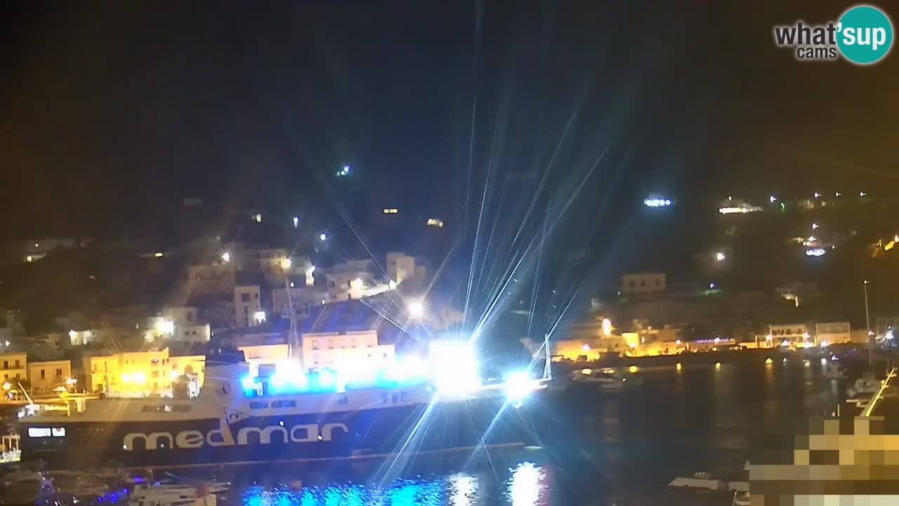 Island of Ponza livecam – the port webcam live