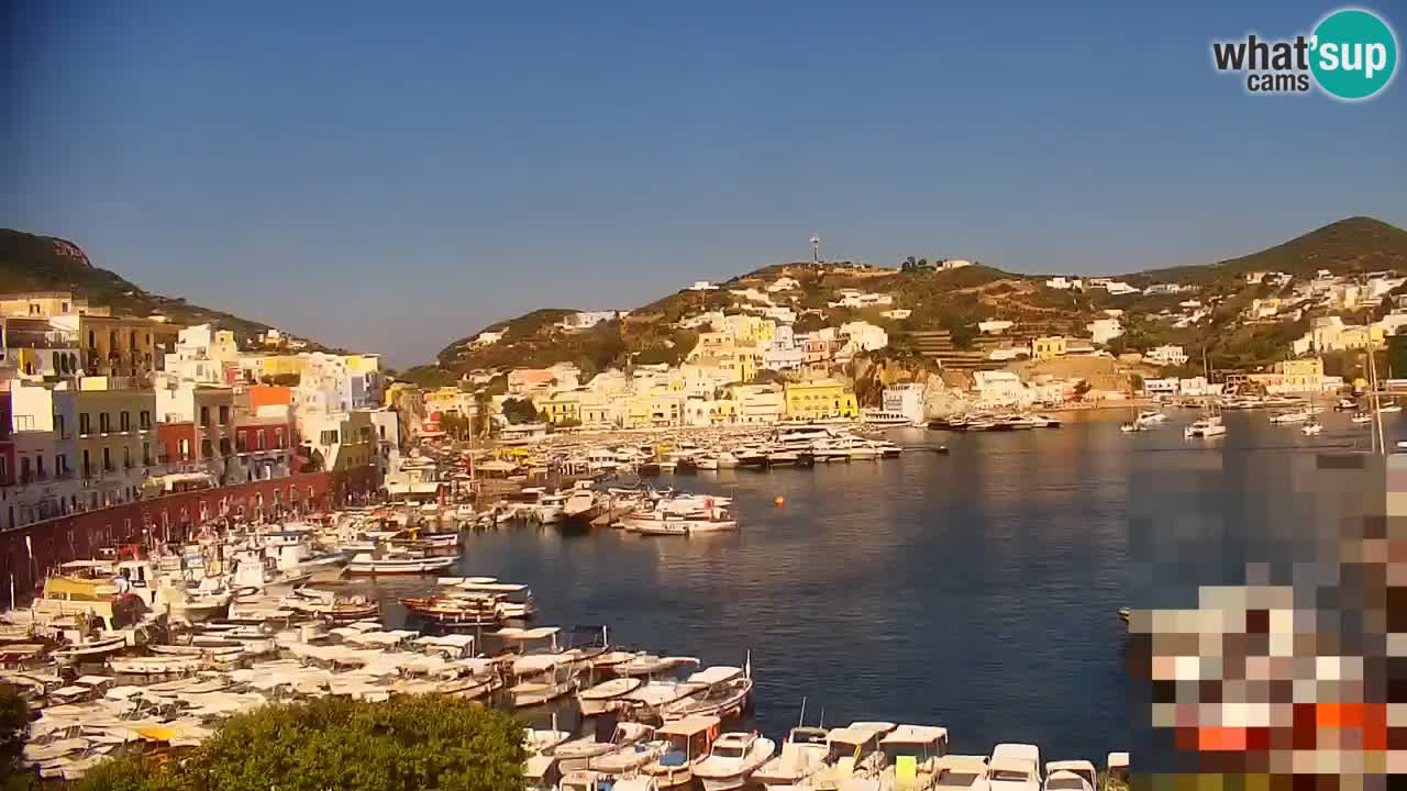 Insel Ponza webcam – Port