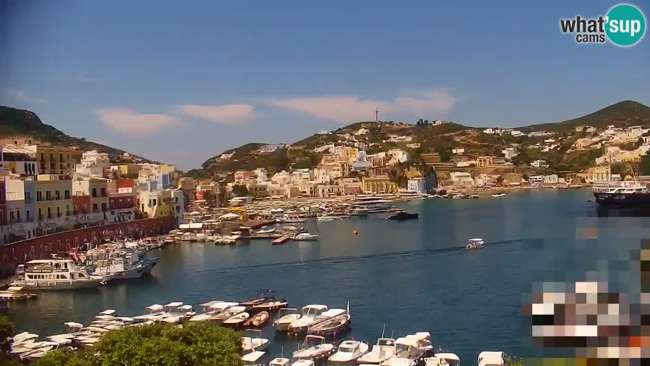 Island of Ponza livecam – the port webcam live