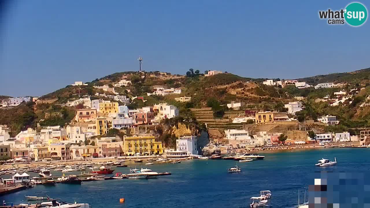 Island of Ponza livecam – the port webcam live
