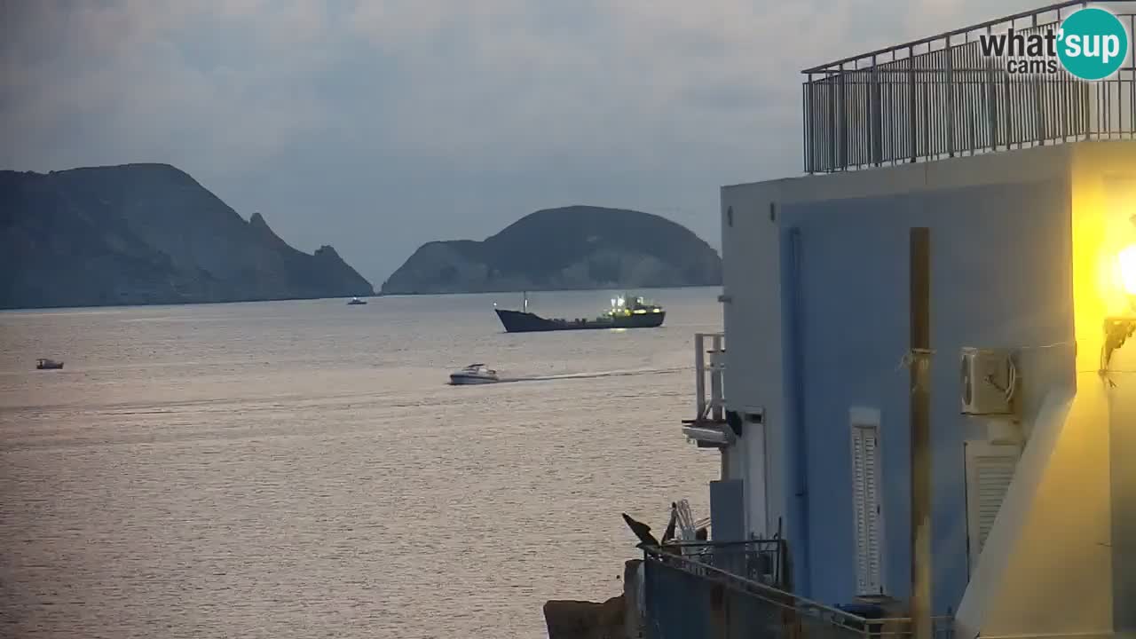 Island of Ponza livecam – the port webcam live