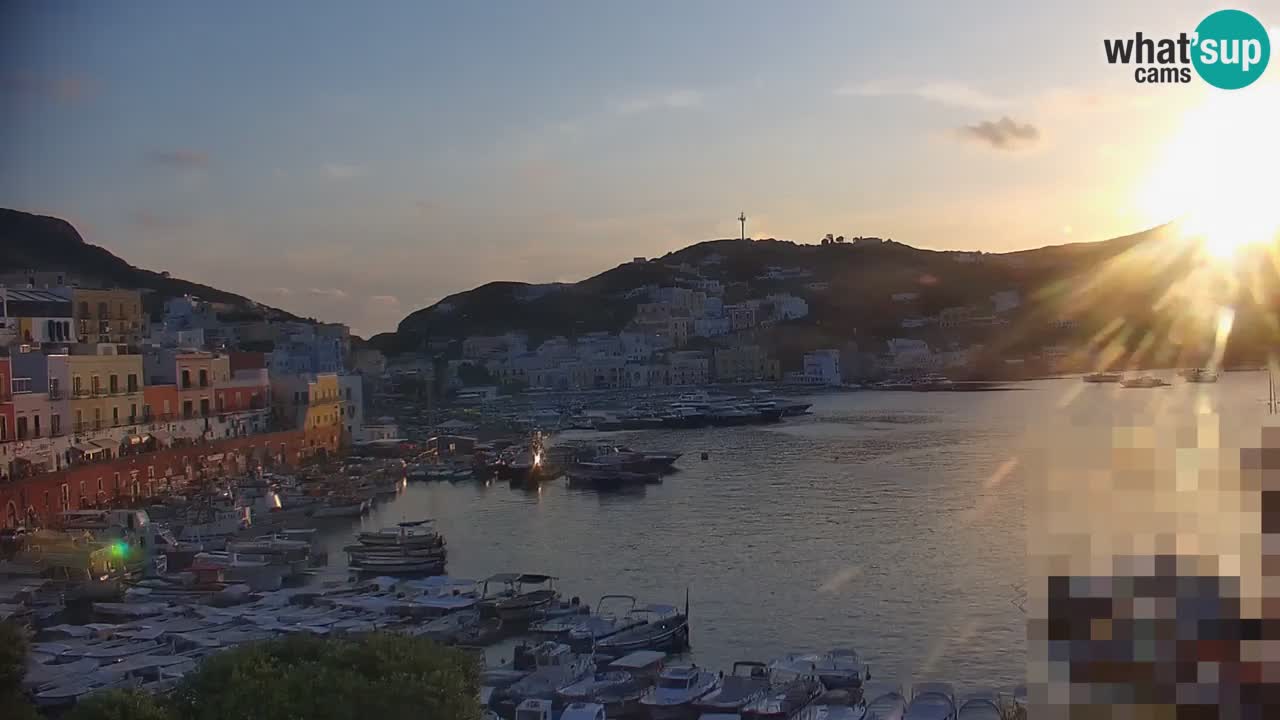 Otok Ponza kamera Pogled na pristanišče