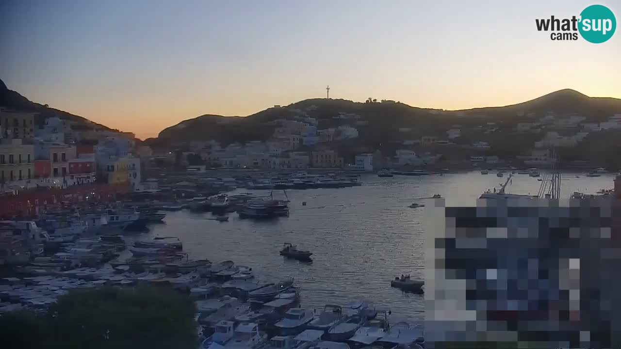 Island of Ponza livecam – the port webcam live