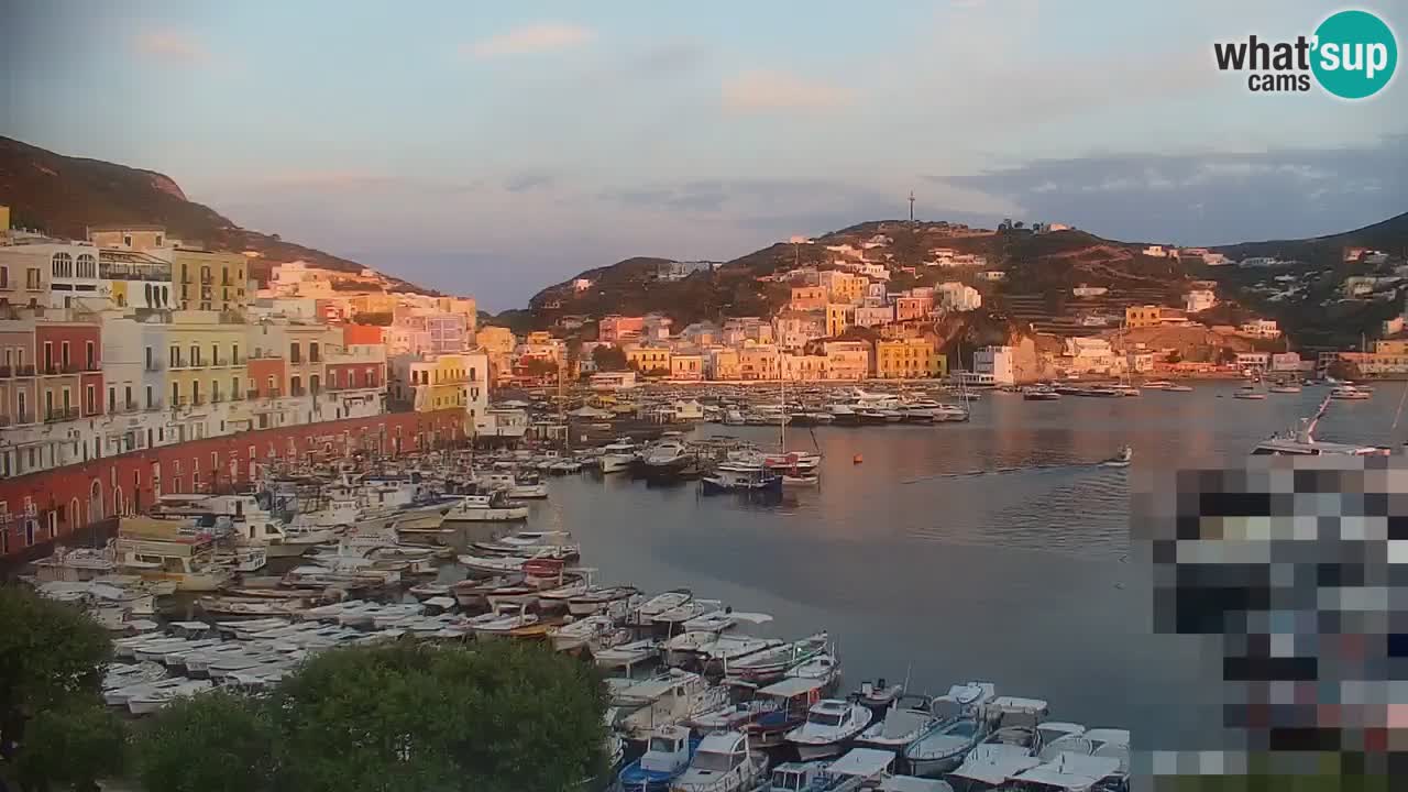 Otok Ponza kamera Pogled na pristanišče