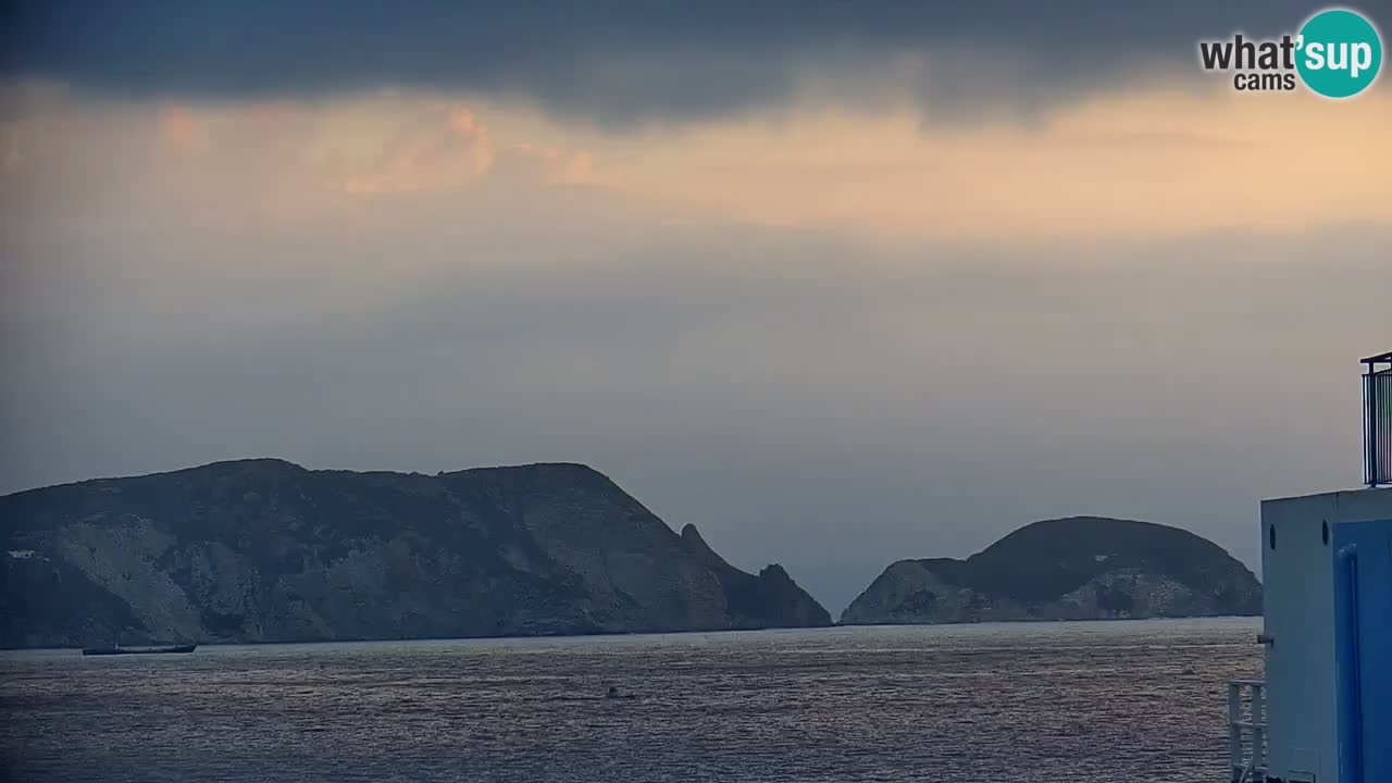 Otok Ponza web kamera Luka