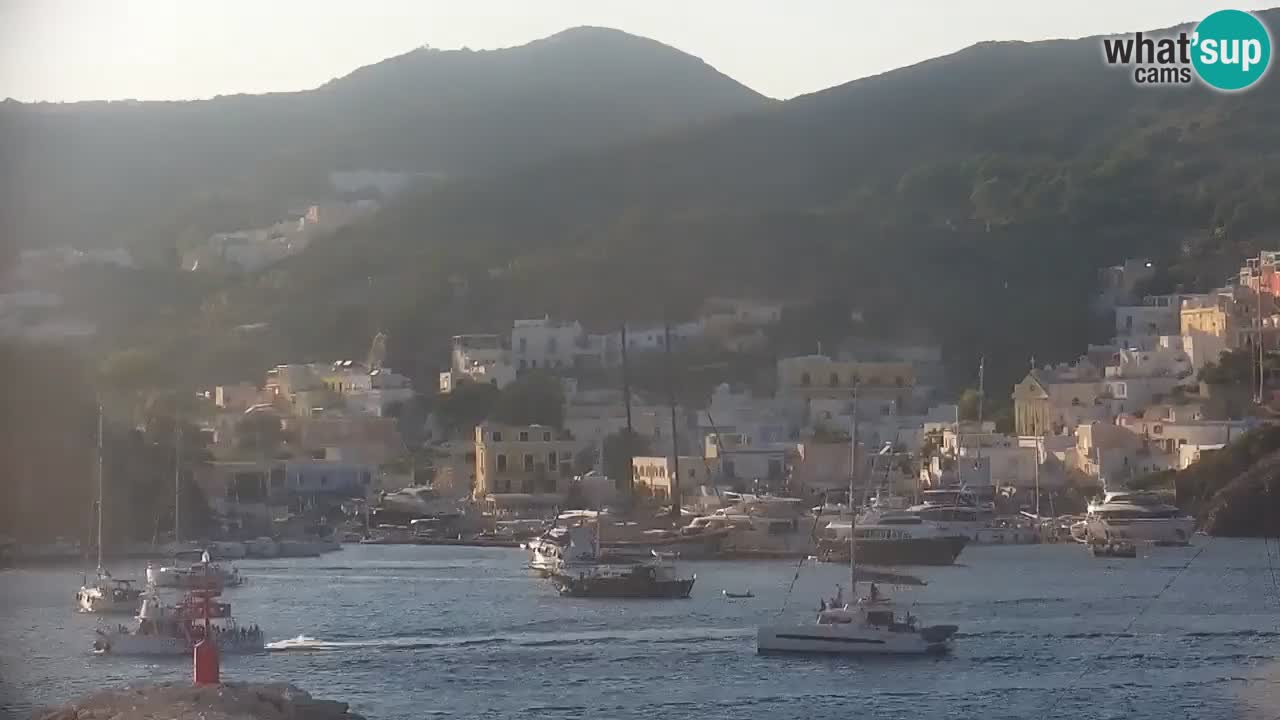 Island of Ponza livecam – the port webcam live