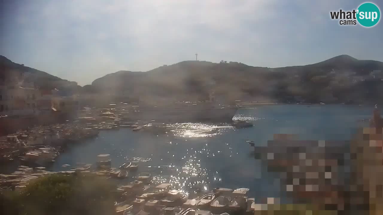 Island of Ponza livecam – the port webcam live