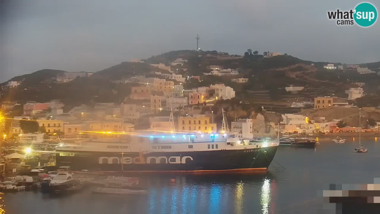 Otok Ponza web kamera Luka