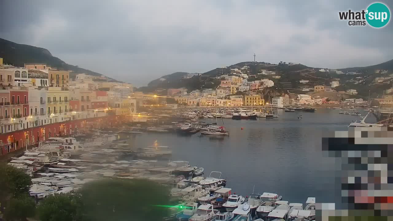 Insel Ponza webcam – Port