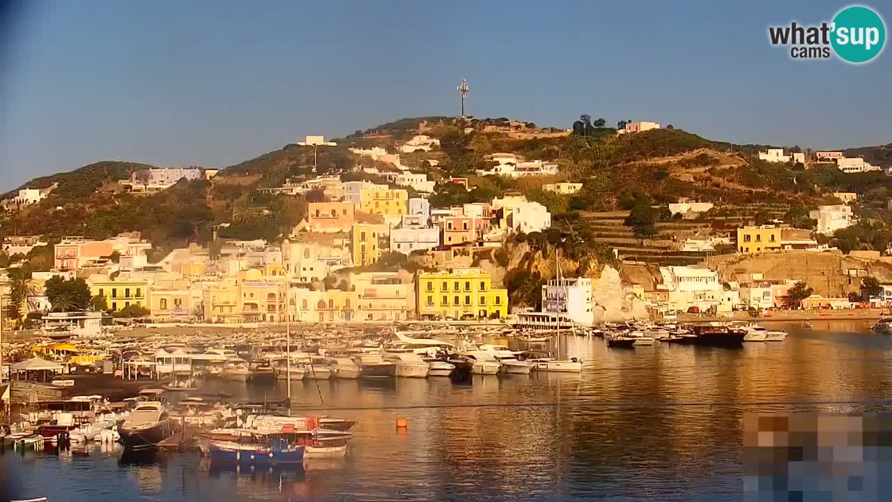 Otok Ponza web kamera Luka