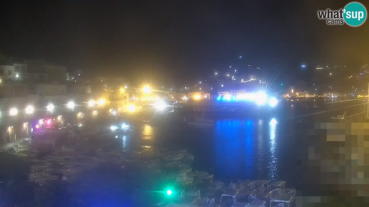 Island of Ponza livecam – the port webcam live