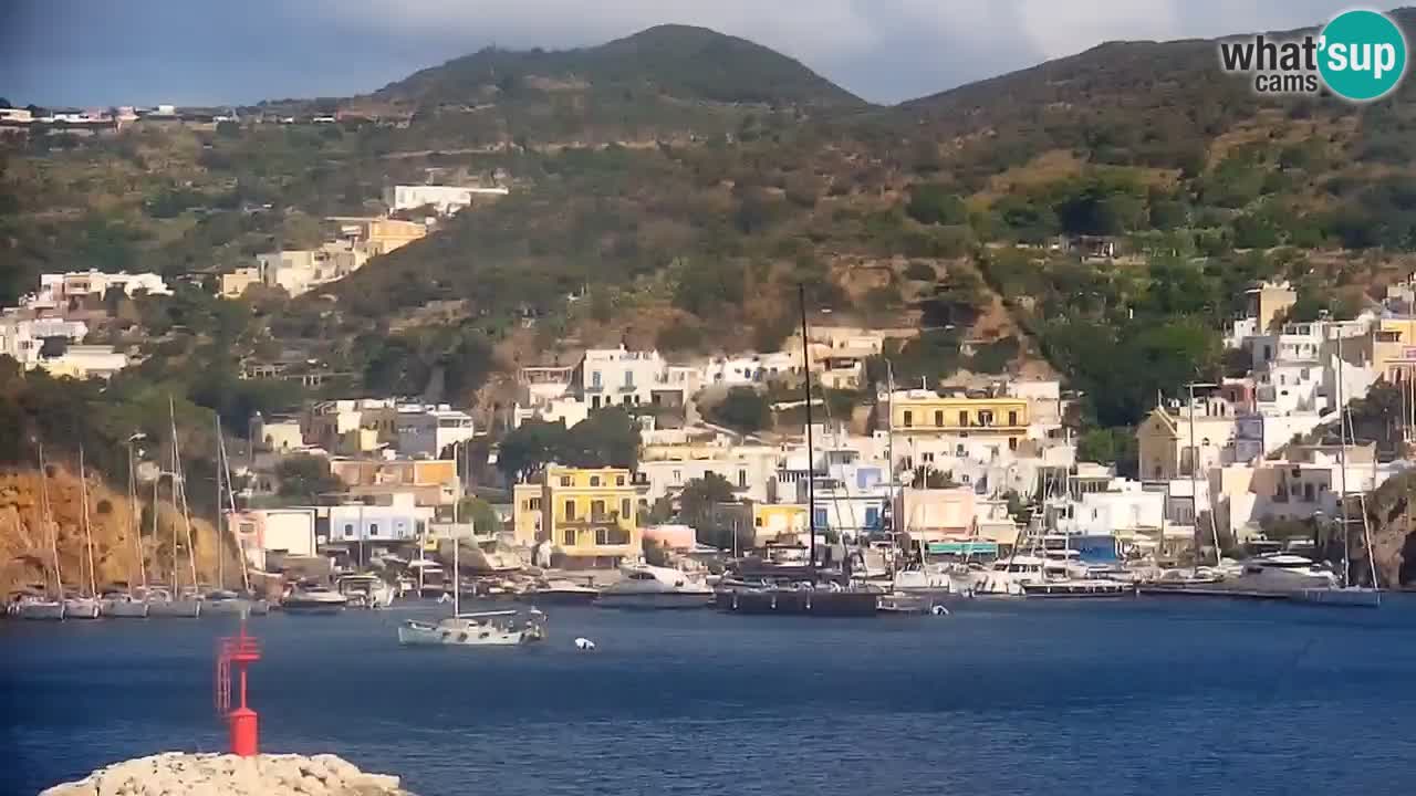 Island of Ponza livecam – the port webcam live