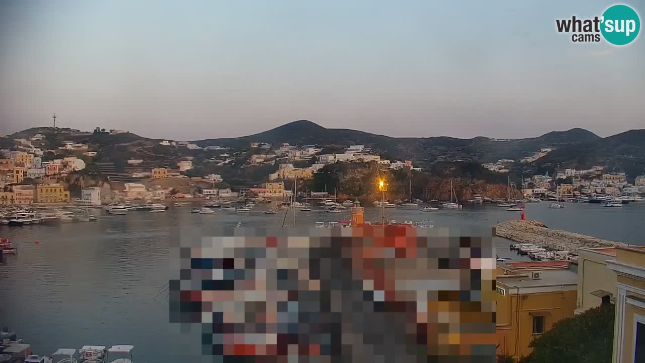 Island of Ponza livecam – the port webcam live