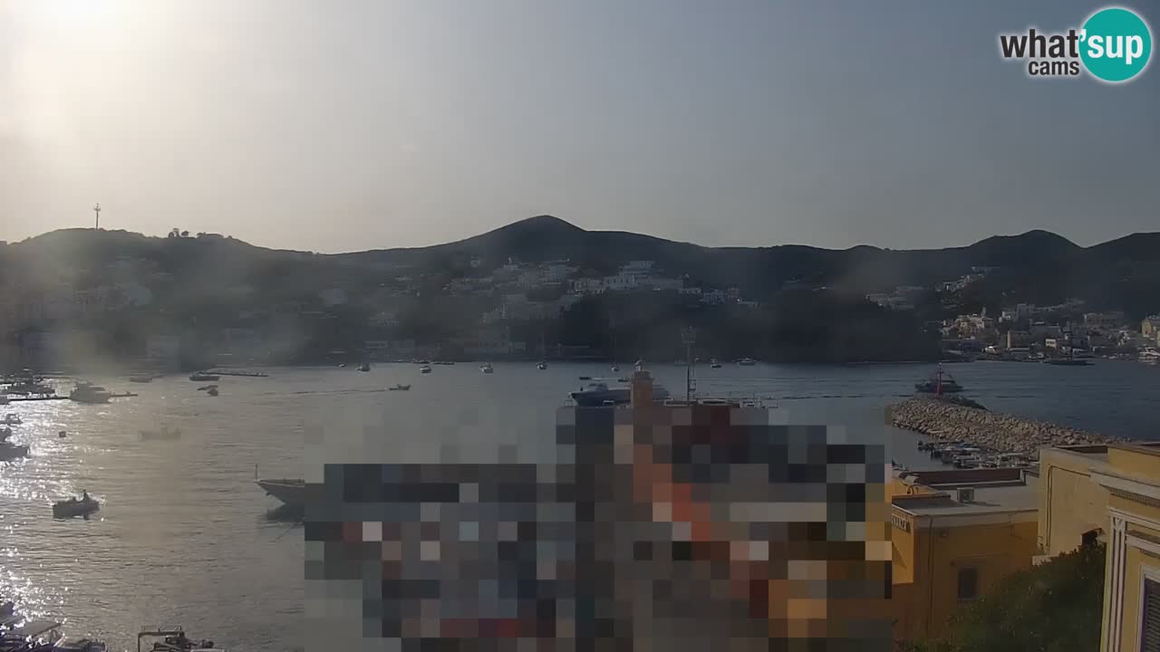 Otok Ponza web kamera Luka