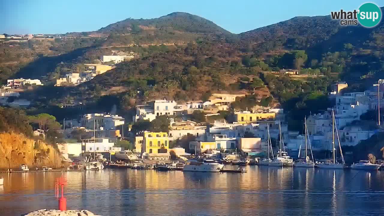 Island of Ponza livecam – the port webcam live