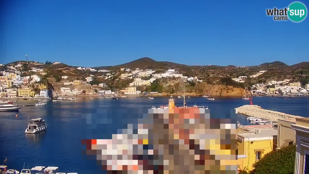 Island of Ponza livecam – the port webcam live