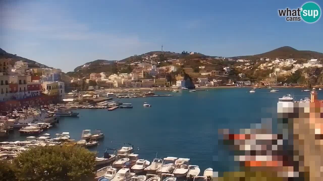 Island of Ponza livecam – the port webcam live