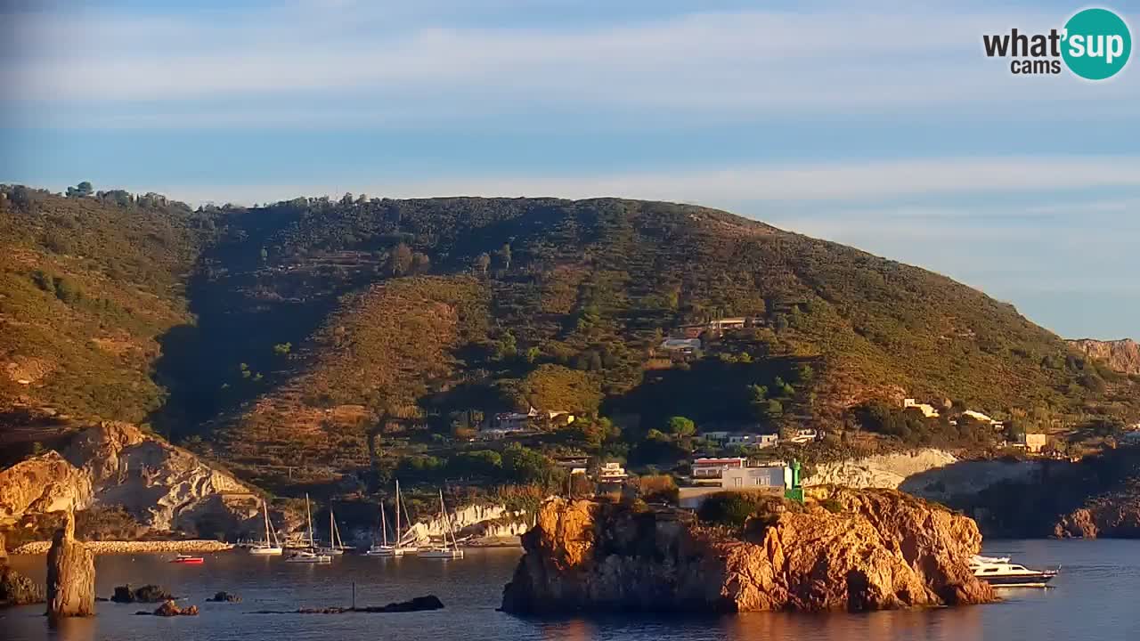Island of Ponza livecam – the port webcam live