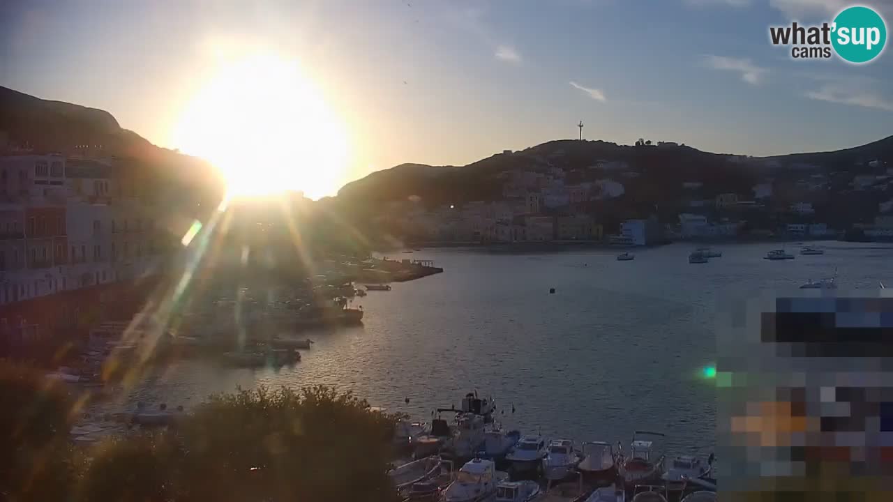 Otok Ponza web kamera Luka