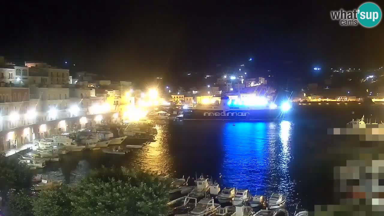 Otok Ponza web kamera Luka
