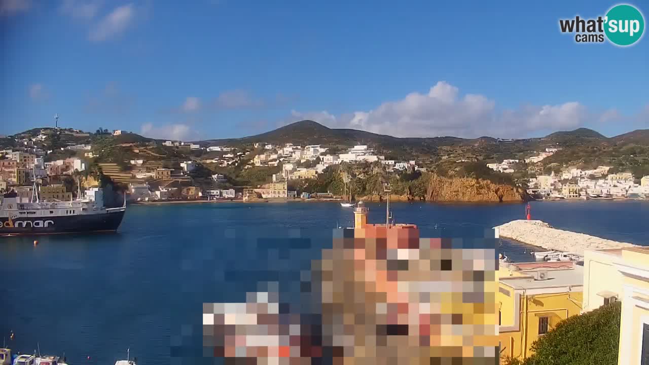 Island of Ponza livecam – the port webcam live