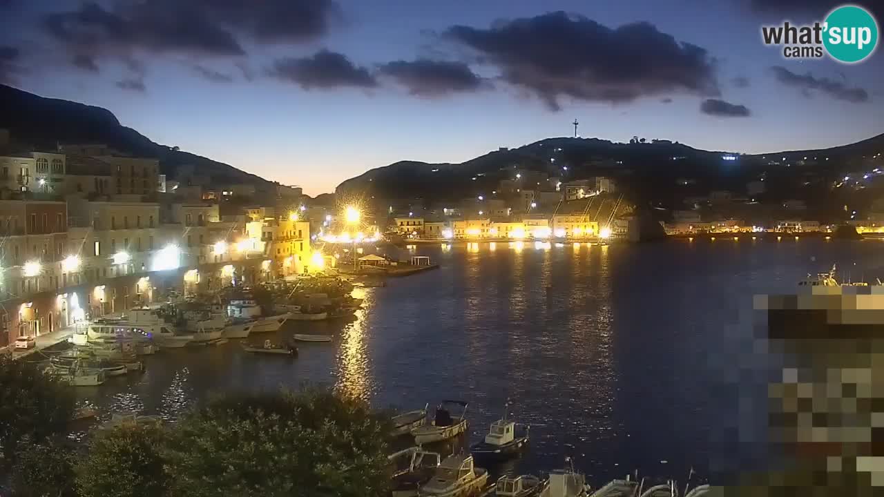 Isla de Ponza – puerto