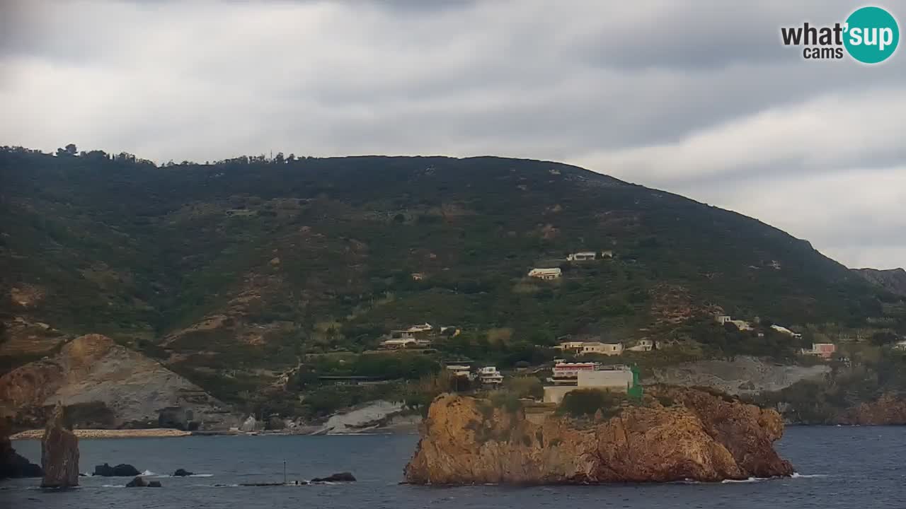 Island of Ponza livecam – the port webcam live