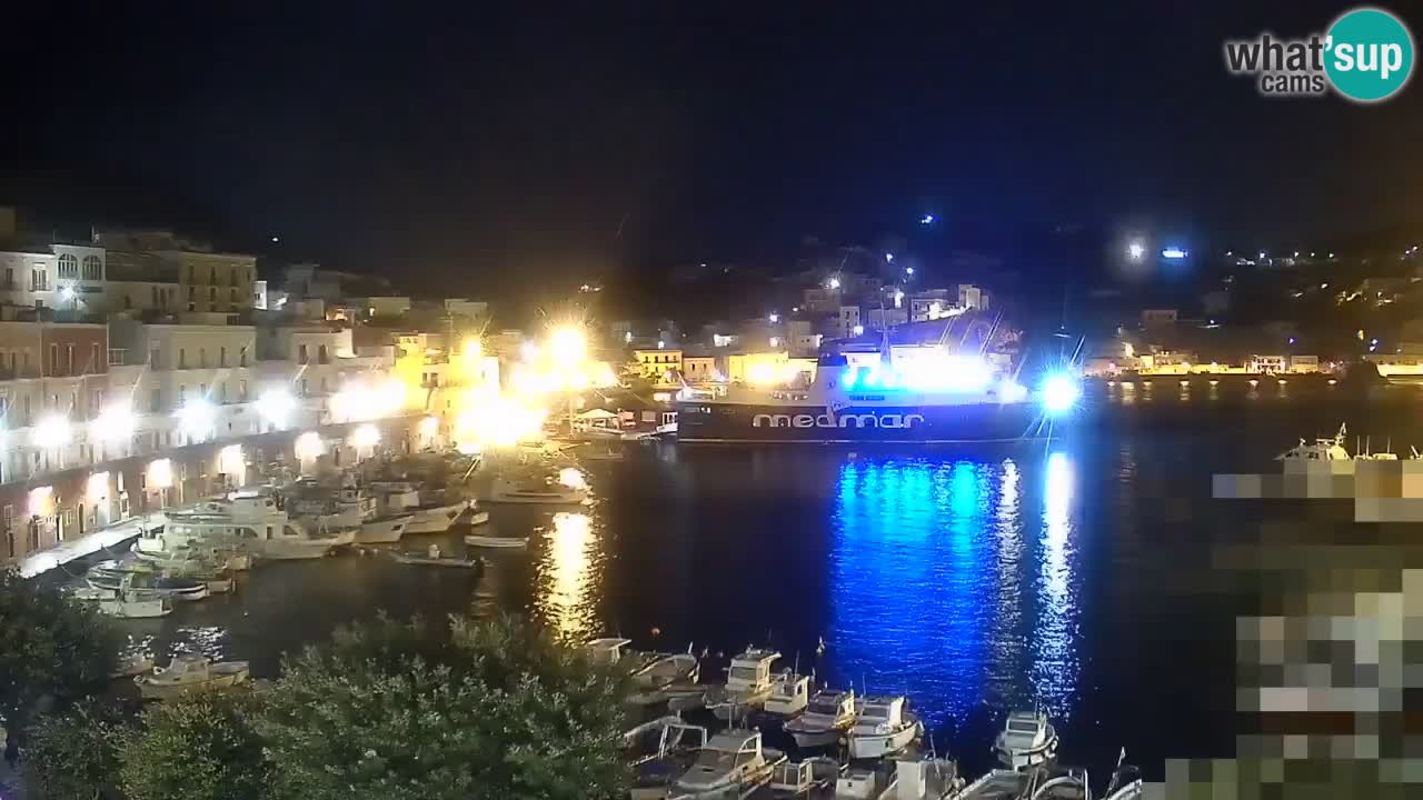 Otok Ponza web kamera Luka