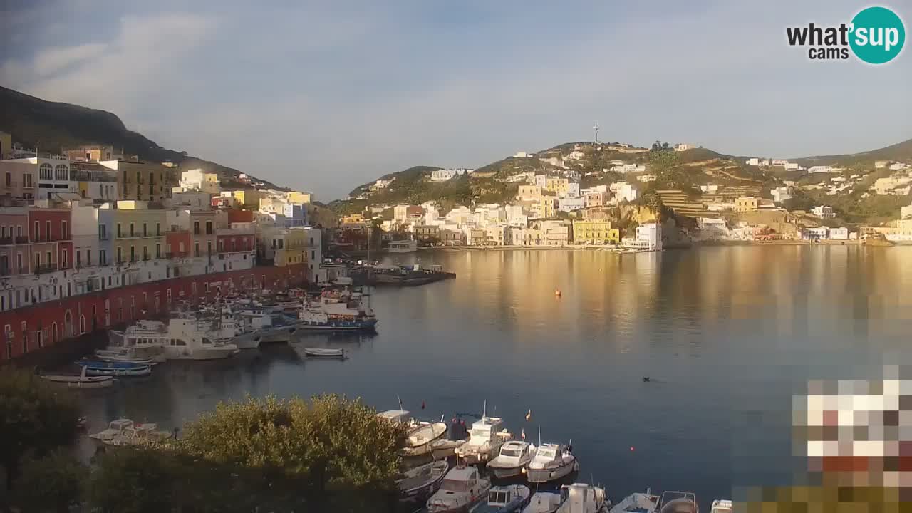 Island of Ponza livecam – the port webcam live
