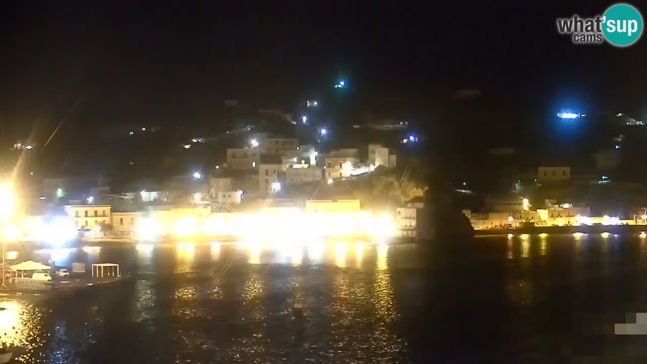 Island of Ponza livecam – the port webcam live