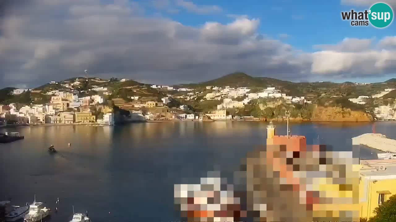 Island of Ponza livecam – the port webcam live