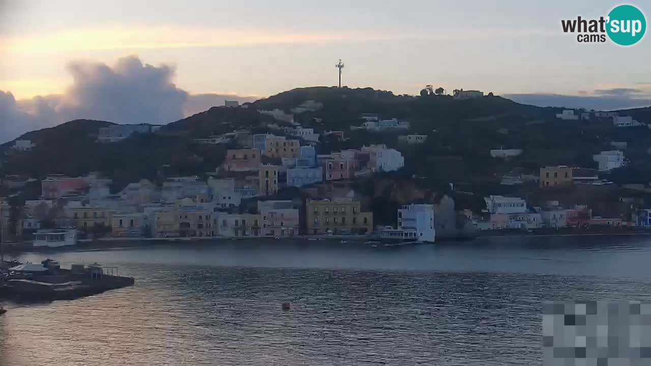 Otok Ponza web kamera Luka