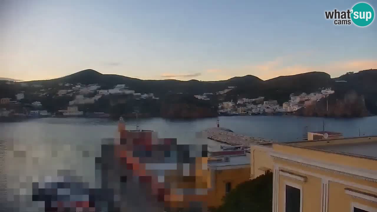 Otok Ponza web kamera Luka