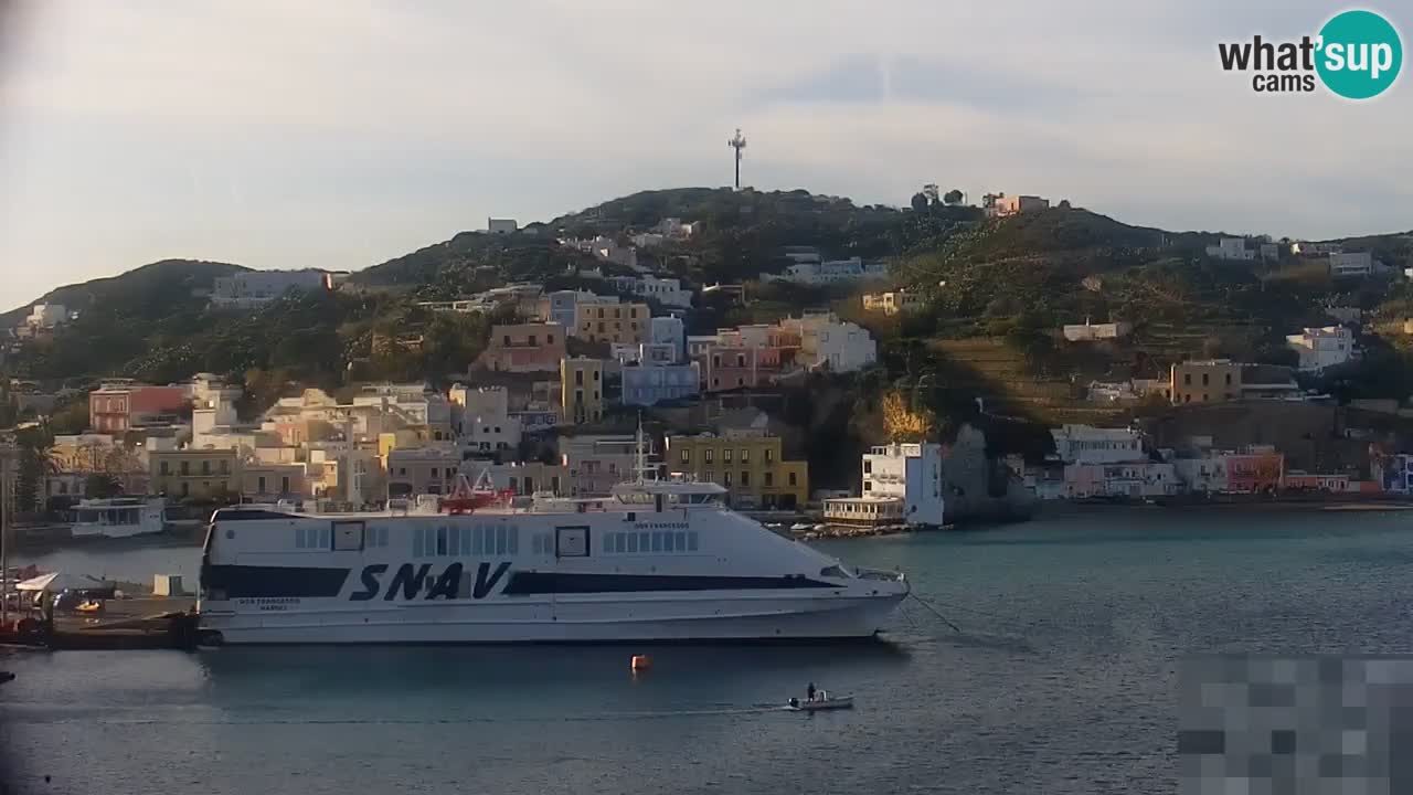 Island of Ponza livecam – the port webcam live